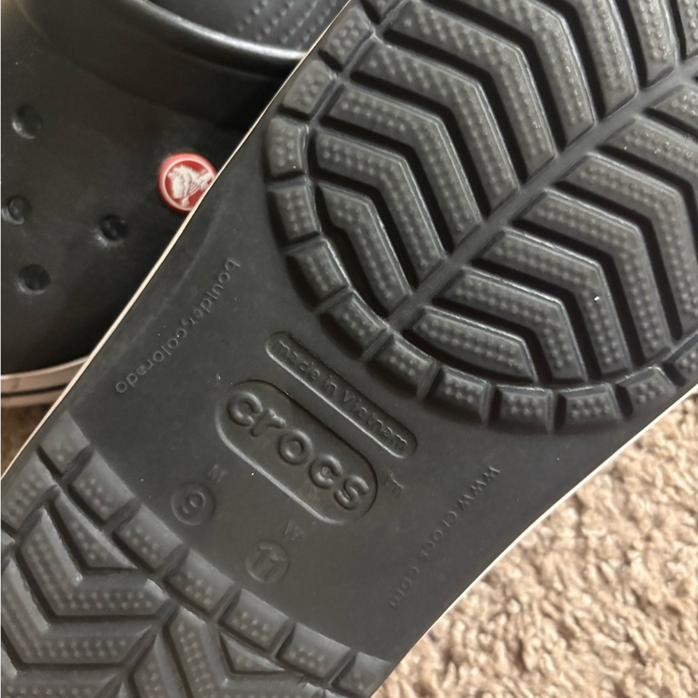 CROCS Black Clogs with Strap - Picture 4 of 4